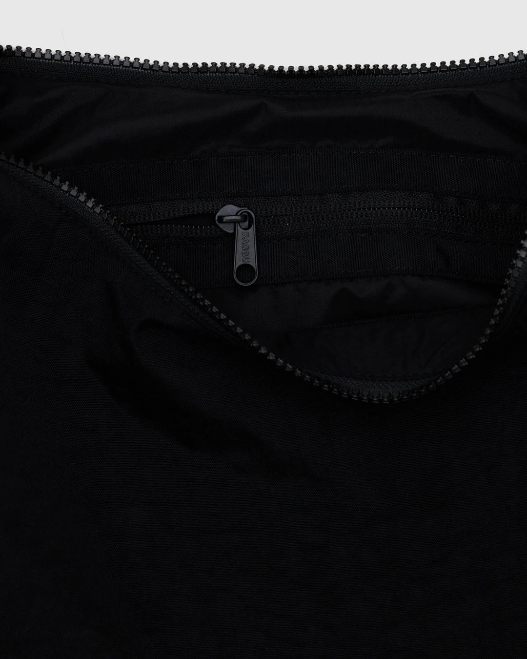 Baggu Medium Nylon Crescent Bag