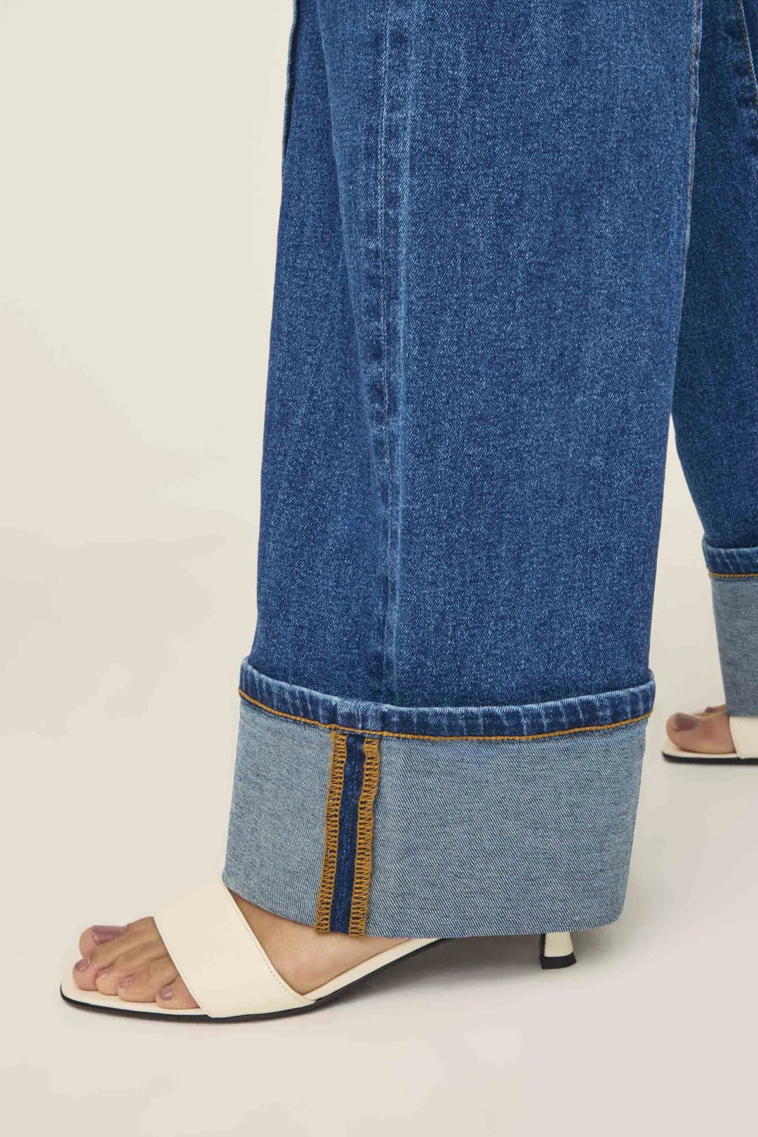 NCE Wide Leg Jeans - Cuff It