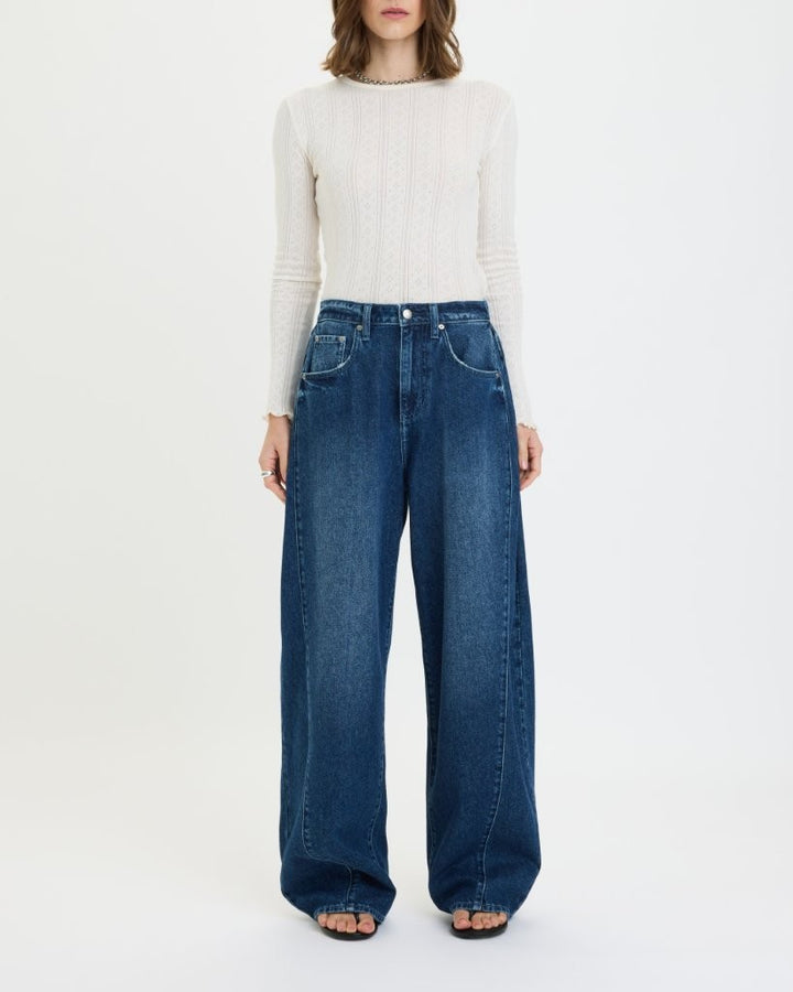 wide leg baggy jeans with pleat detail on the side