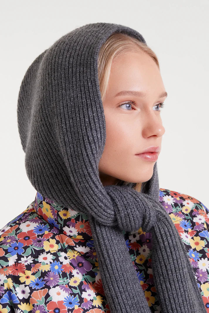 Knit Bonnet Scarf