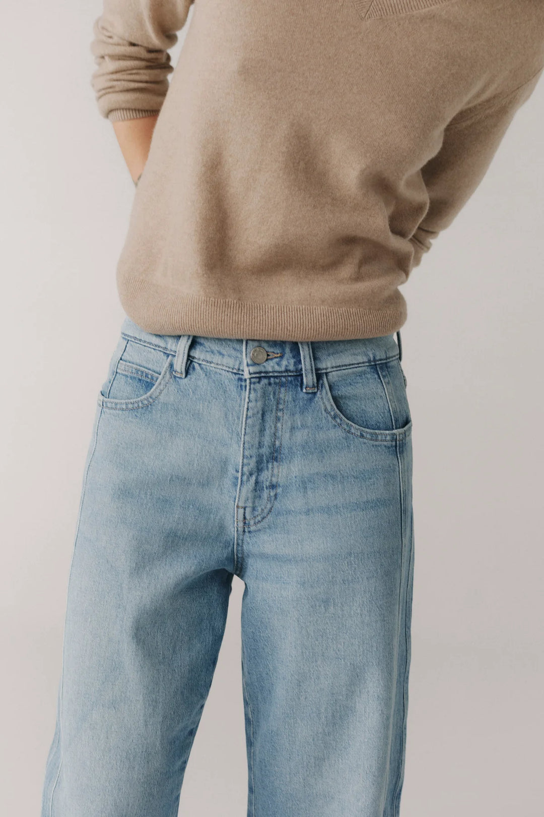 BNA Soft Barrel Jeans