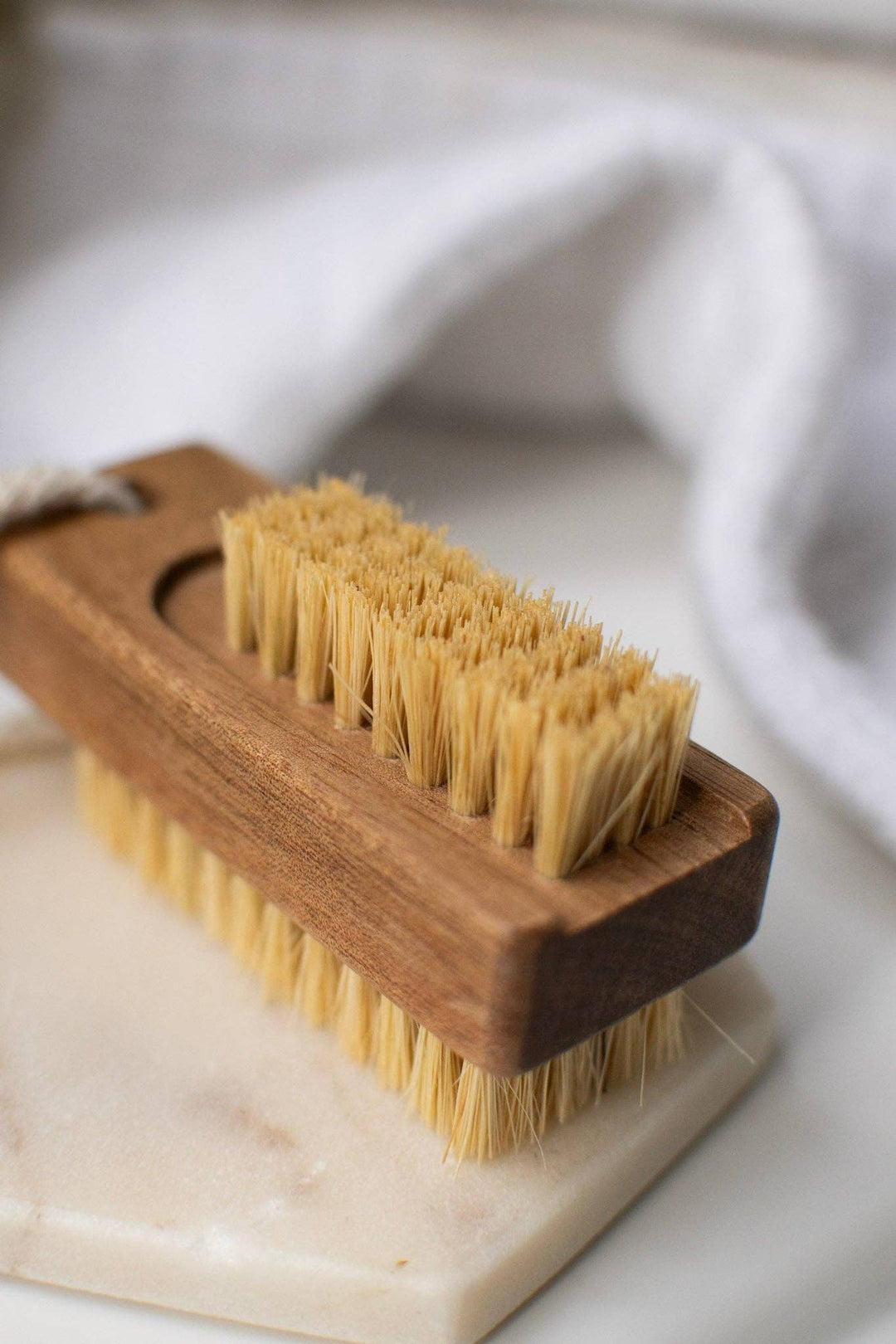 Nail Brush - Acacia Wood