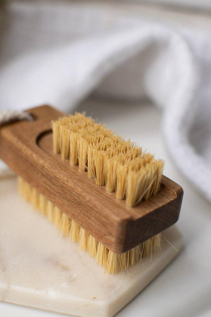 Nail Brush - Acacia Wood
