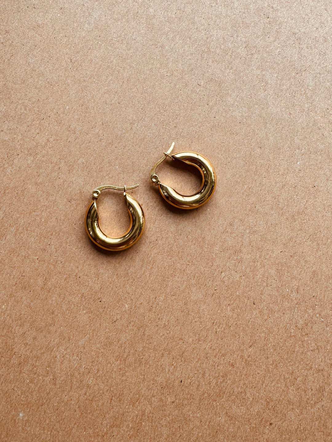 Classic Rounded Hoop