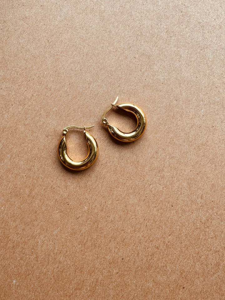 Classic Rounded Hoop