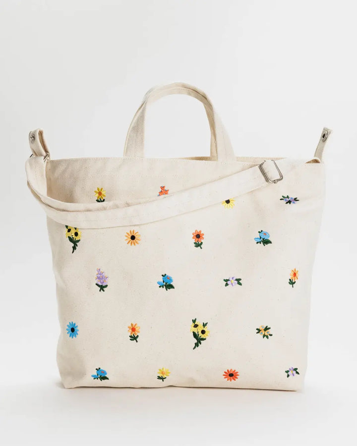 Cute boutique chicago Il, Avondale boutique, woman owned store, baggu canvas flower bag