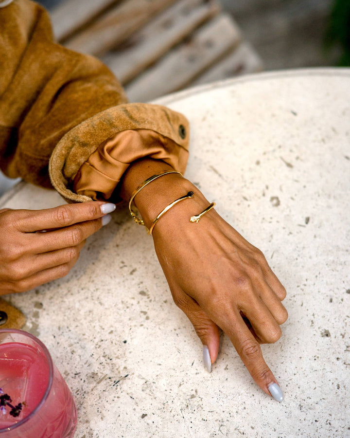 I Wanna Hold Your Hand Cuff